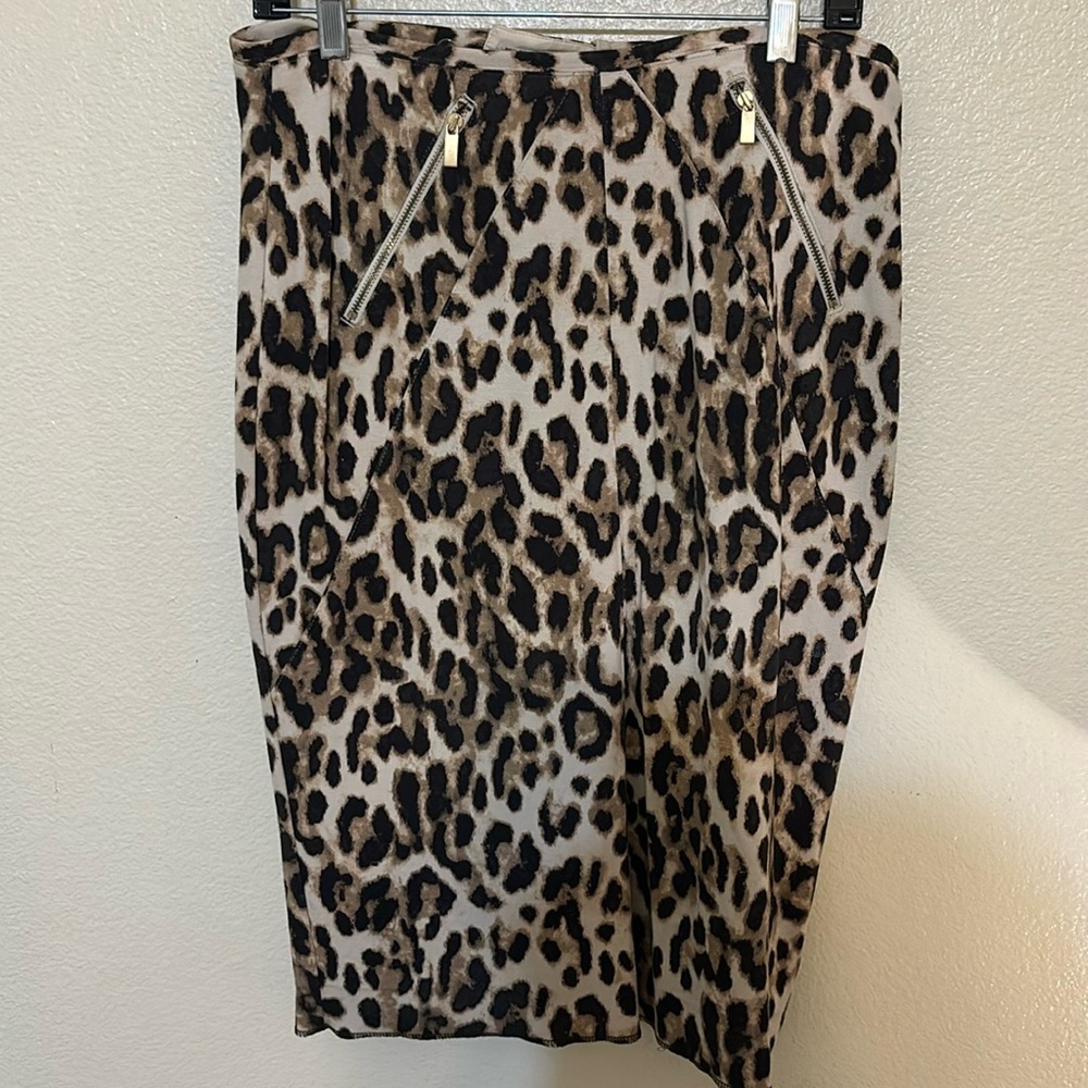 Women’s skirt